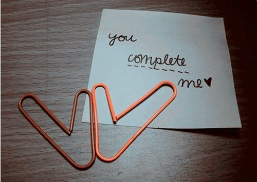 ⾳ز