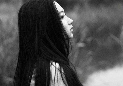 ˸